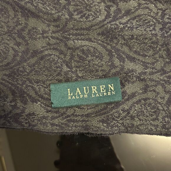 Lauren Ralph Lauren Scarf Long Winter Large Knit Fringe Purple‎ 22X70 Acrylic - Picture 2 of 5